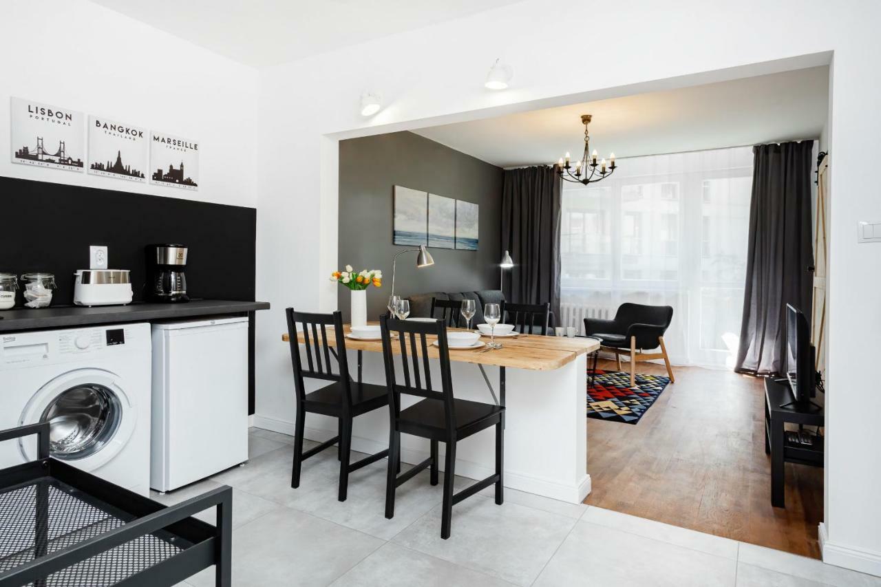 First Central Apartments By Noclegi Renters Varsovia Exterior foto