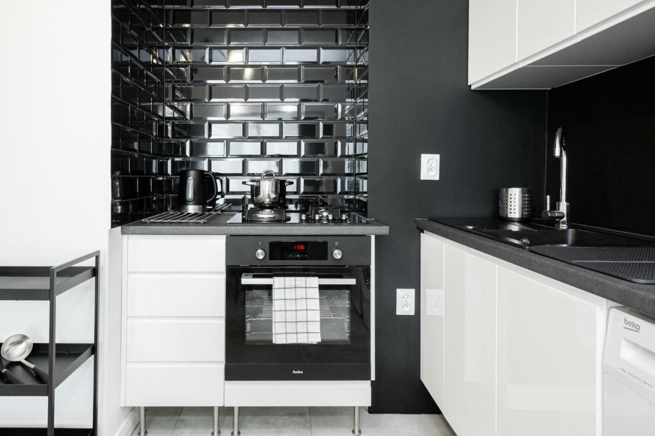 First Central Apartments By Noclegi Renters Varsovia Exterior foto